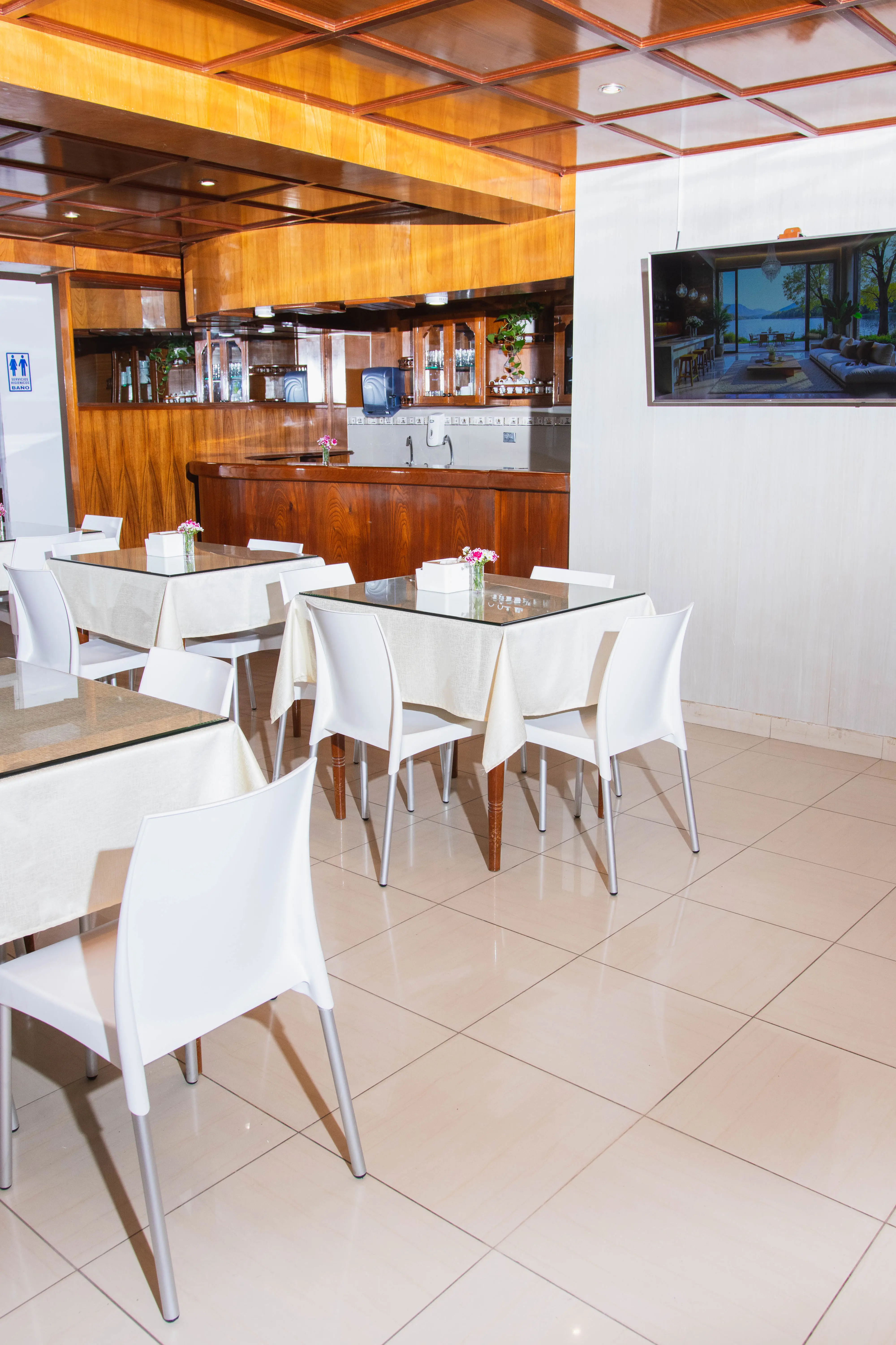 Zona común de Zentra San José — fotos de la habitación triple próximamente